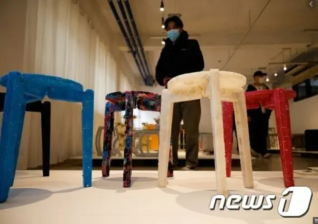 韓国の大学生、捨てられたマスクでイスを制作＝米メディアも注目（画像提供:wowkorea）