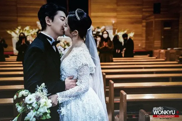 女優チェ・ソンヒョン＆イ・ジェハンさん、3日に大聖堂で挙げた結婚式の画報を公開（画像提供:wowkorea）