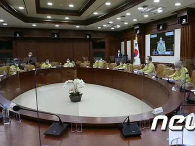 今日、中央災難安全対策本部会議を開催…病床・生活治療センターの現況および確保計画を発表＝韓国（画像提供:wowkorea）