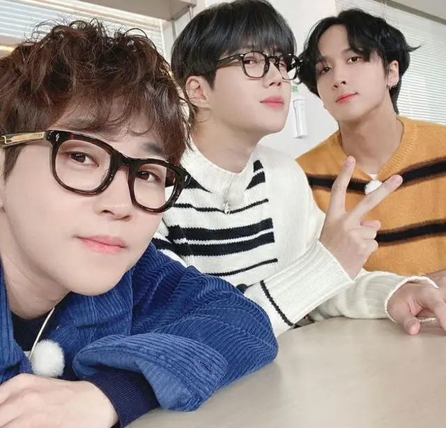 DinDin＆キム・ソンホ＆RAVI（VIXX）、バラエティ番組「1泊2日」YBラインのブロマンス（画像提供:wowkorea）