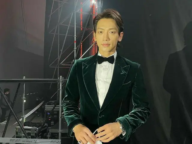 歌手兼俳優Rain(ピ)が完全なスーツフィットを自慢した。（画像提供:OSEN）