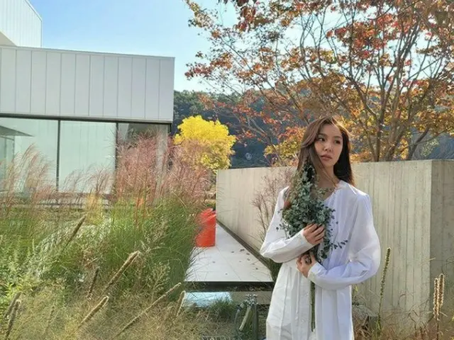 女優ソ・ジヘ、真白なワンピースで炸裂する清楚美…ヴィーナスの降臨（画像提供:wowkorea）