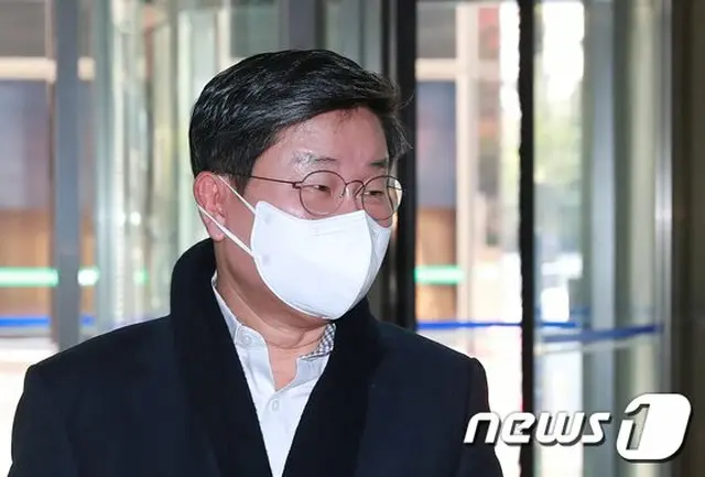 チョン・ヘチョル議員、ノ・ムヒョン（盧武鉉）政府民情首席秘書官当時に高額後援者が特別赦免=韓国（提供:news1）