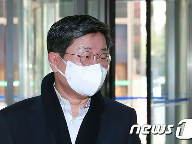 チョン・ヘチョル議員、ノ・ムヒョン（盧武鉉）政府民情首席秘書官当時に高額後援者が特別赦免=韓国（提供:news1）