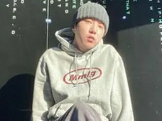 「WINNER」カン・スンユン、ビジュアルもファッションもWIN…彼氏ルックの標本