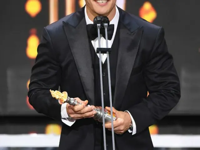 キム・ジョングクが「2020 SBS芸能大賞」で大賞の栄誉に輝いた。（画像提供:wowkorea）