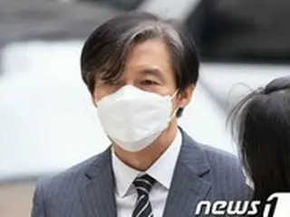 「タマネギ男」チョ・グク元法相「保守メディア、私の妻は仮病だと攻撃、尹検察総長の夫人は体重が減ったと心配」＝韓国