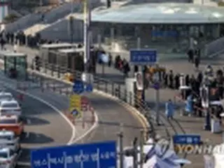 ［速報］韓国の新規コロナ感染者８６９人　２日連続で１千人下回る