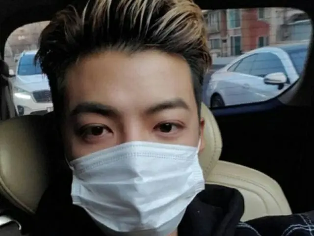 KangNam、金髪オールバックのイメチェン写真を公開…現役アイドルさながらのイケメンルックス(画像提供:wowkorea)