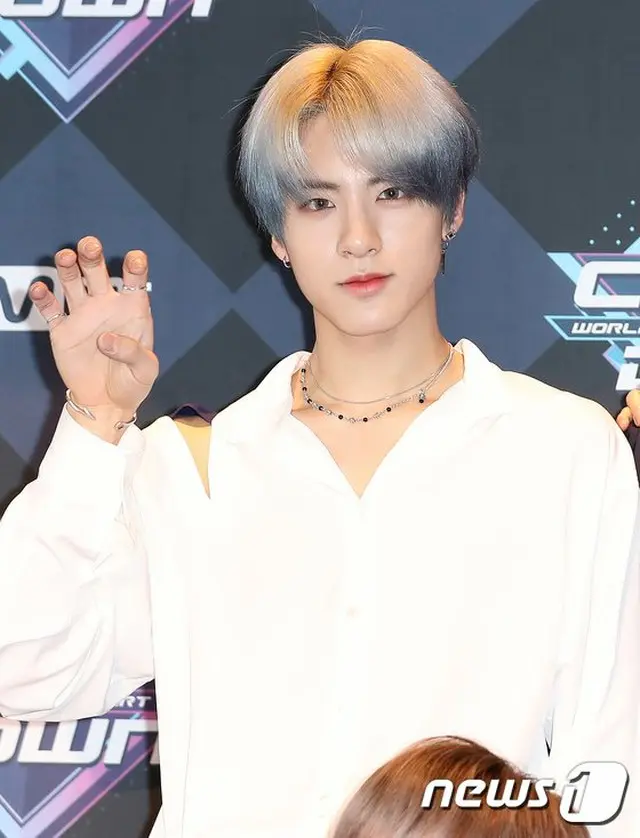 【全文】エリック（THE BOYZ）、ボウリング場での“ノーマスク”が物議…事務所側が謝罪（画像提供:wowkorea）
