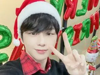 歌手カン・ダニエル、クリスマスに一緒に過ごしたい子犬のような可愛さでメリークリスマス