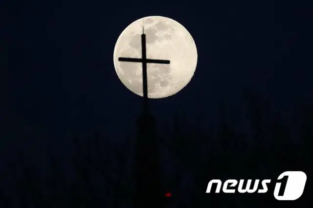 フランシスコ教皇は25日、世界各国が新型コロナワクチンを共有すべきだと求めた（画像提供:wowkorea）