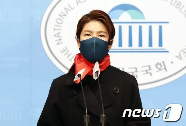 韓国野党“国民の力”は、文在寅 大統領が尹錫悦 検察総長の懲戒問題に対して謝罪したことについて「心のこもっていない謝罪より、自省がまず先だ」と批判した（画像提供:wowkorea）