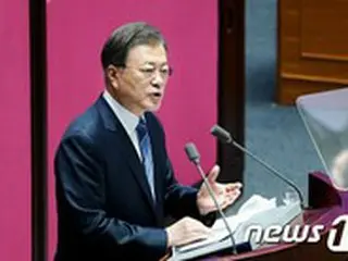 「韓国、コロナ“再拡散”で 文大統領の支持率が“急落”」＝英メディア