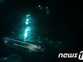 済州で転覆した漁船、防波堤にぶつかり破損…行方不明の船員7人を緊急捜索＝韓国