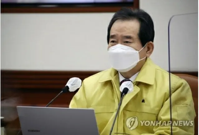 中央災難安全対策本部の会議を行う丁首相＝３１日、ソウル（聯合ニュース）