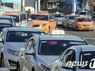 毎日乗るバスやタクシーは大丈夫なのか？ 相次ぐコロナ感染に‘お手上げ状態’＝韓国ソウル市