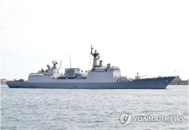 駆逐艦「崔瑩」（海軍作戦司令部提供）＝（聯合ニュース）≪転載・転用禁止≫