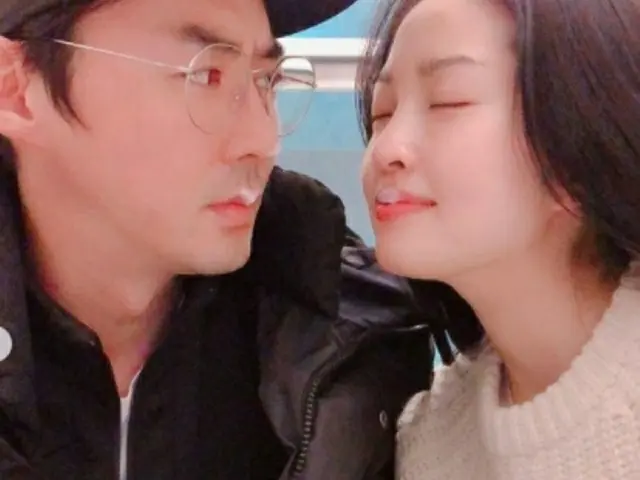 「パンツも穿かせてくれる」チョンジン（SHINHWA）＆リュ・イソ夫婦、“19禁”レベル？のラブラブ新婚生活が話題（画像提供:wowkorea）