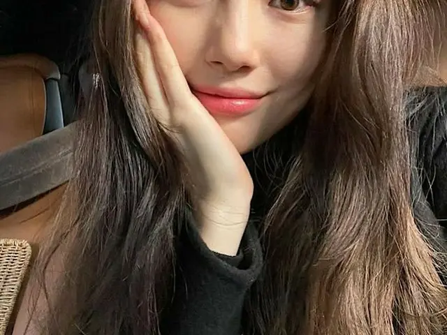 スジ（元Miss A）、日差しより眩しい美貌...清純さいっぱいのセルカ（画像提供:wowkorea）
