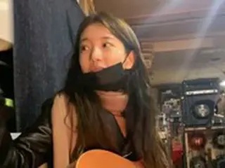 “ギターを弾く美少女”スジ（元Miss A）、つま弾く姿もまるでCMのような絵になるショットを公開