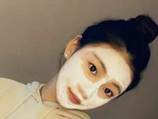 女優パク・ヨンスの娘ソン・ジア、お団子ヘアスタイルで15歳の完成型ビジュアルを披露