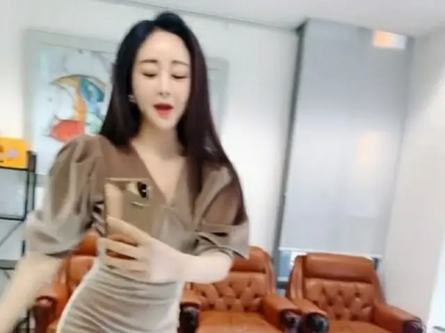 女優ハム・ソウォン、完璧なスタイルに「3日連続で夜食のラーメンを食べた女」(画像提供:wowkorea)