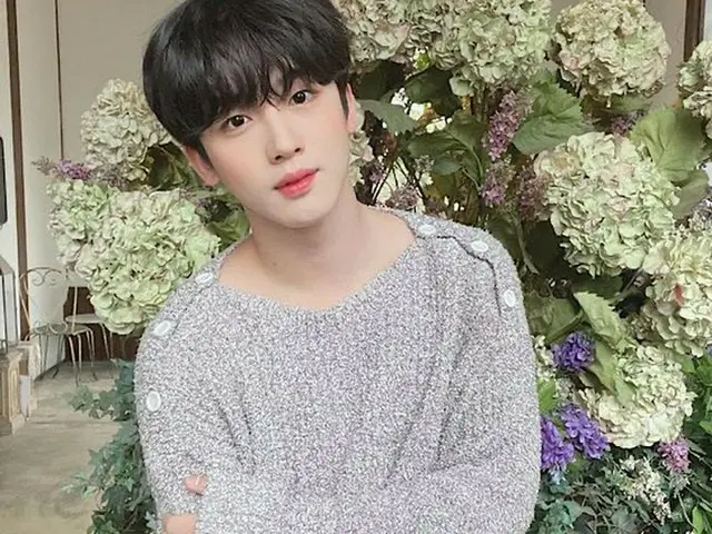 キム・ヨハン（WEi）、雪と一緒にやって来た「漫画から飛び出してきた男」…セクシー＆少年美（画像提供:wowkorea）