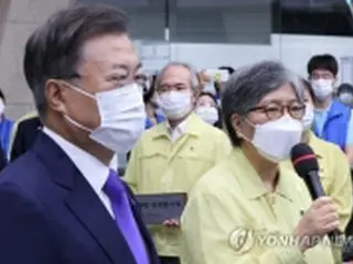 コロナのワクチン接種　「疾病庁長が全権指揮を」＝文大統領