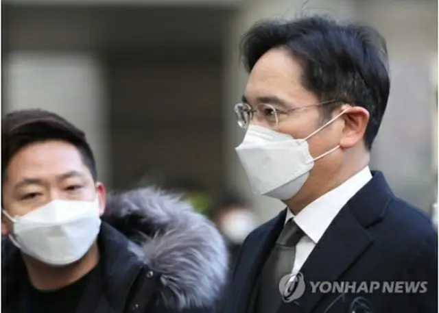 先月２１日、ソウル高裁に出廷したときの李被告＝（聯合ニュース）