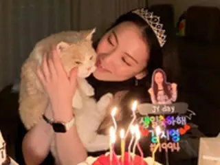 「KARA」出身の知英（ジヨン）、昨日（1/18）誕生日を迎え愛猫とツーショット…「私は私らしく生きている」