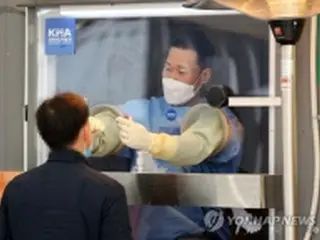 韓国の新規コロナ感染者400人台に　小幅増加