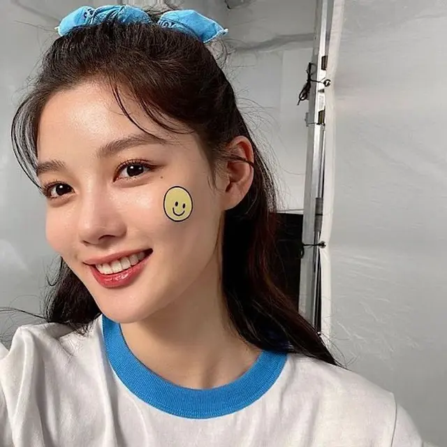 女優キム・ユジョン、極端なズームでも生き残る爽やかな美貌…「スマイル」（画像提供:wowkorea）