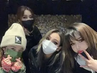 「2NE1」久しぶりの完全体公開…末っ子の誕生日迎え、CL・BOM・DARAがお祝い