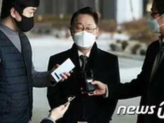 文大統領、朴範界法務部長官の任命を裁可…28日に任期開始＝韓国