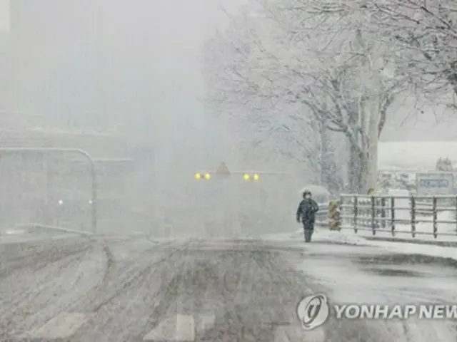 雪が降るソウル（資料写真）＝（聯合ニュース）