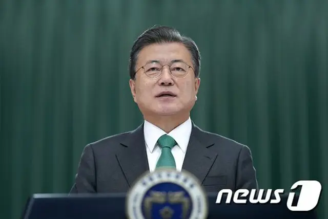 文大統領の支持率、小幅に下落…肯定42.5%・否定52.8%（画像提供:wowkorea）