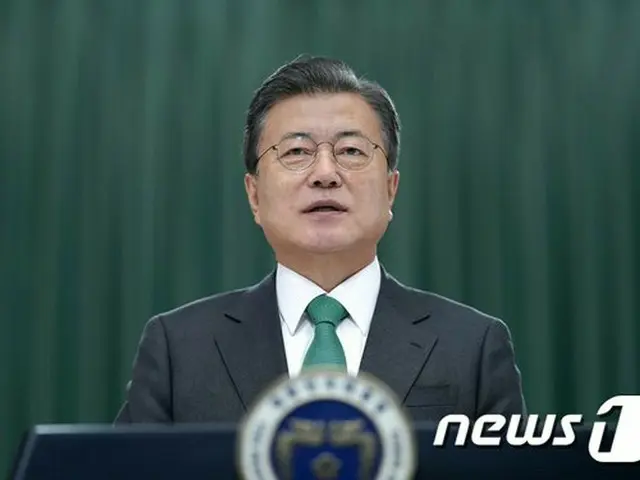 文大統領の支持率、小幅に下落…肯定42.5%・否定52.8%（画像提供:wowkorea）