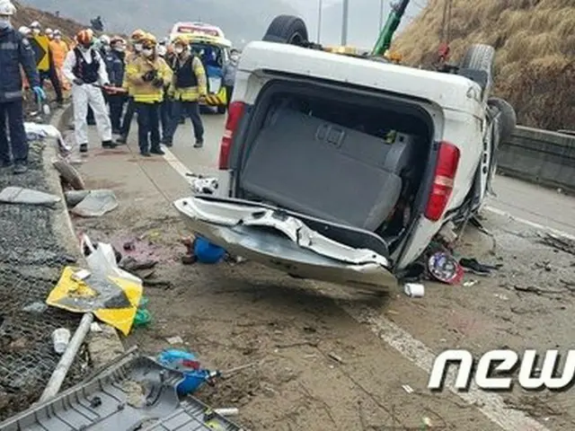 世宗市の高速道路でワゴン車転覆…7人死亡＝韓国（画像提供:wowkorea）