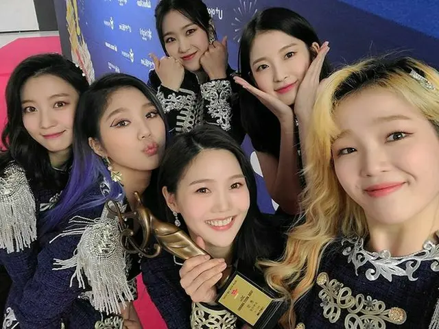 「OH MY GIRL」、「ソウル歌謡大賞」でデビュー後初の本賞受賞（画像提供:wowkorea）