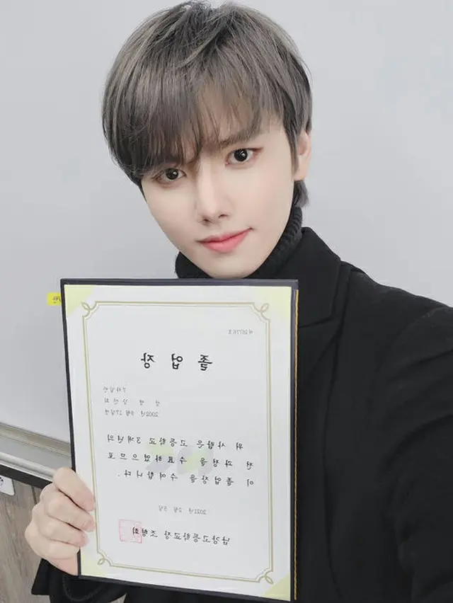 「CRAVITY」ミンヒ（MINHEE）、高校卒業を報告「これからは別のスタート」（画像提供:wowkorea）