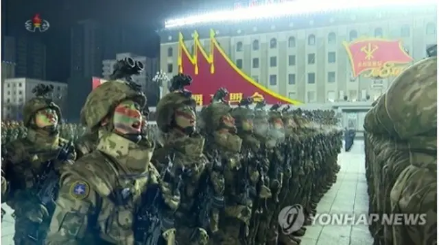 １月に第８回朝鮮労働党大会を記念して行われた軍事パレード（朝鮮中央テレビから、資料写真）＝（聯合ニュース）≪転載・転用禁止≫