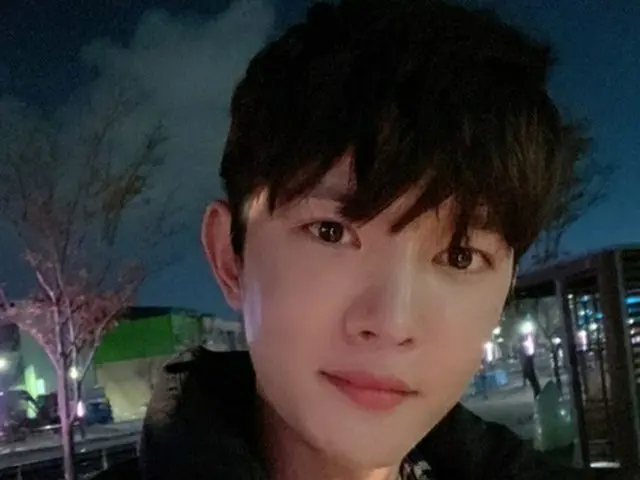 「PRODUCE 101 シーズン2」出身イ・フリム、失踪したいとこが病院で回復中であることを報告…「皆さんが協力してくれたおかげ」（画像提供:wowkorea）