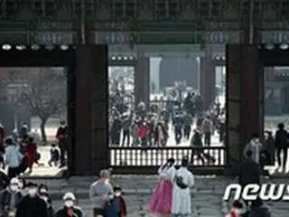 ソウル、新型コロナウイルスの死者355人のうち半分は今年に入って死亡=韓国