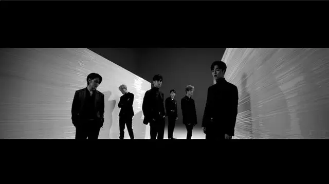 「iKON」、3月3日に新曲発表確定！関心を引き付けるモノクロティザー公開（画像提供:wowkorea）