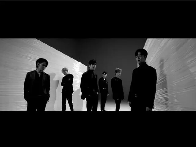 「iKON」、3月3日に新曲発表確定！関心を引き付けるモノクロティザー公開（画像提供:wowkorea）