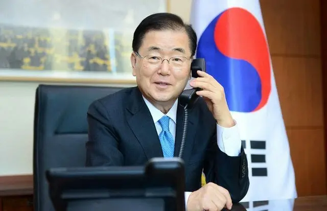 韓国の鄭義溶 新外相は、就任後初めて ドミニク・ラープ英国外相と電話会談を行なった（画像提供:wowkorea）