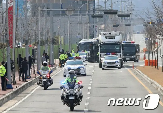 新型コロナAZワクチン、安東工場から初出荷…15万人分を運送＝韓国（画像提供:wowkorea）