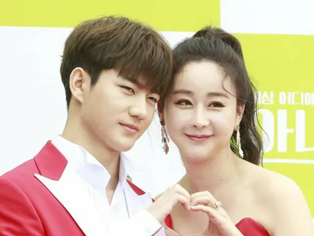 ”18歳差”ハム・ソウォン＆ジンファ夫妻に離婚説、夫ジンファは「韓国離れる準備」と報道（画像提供:wowkorea）