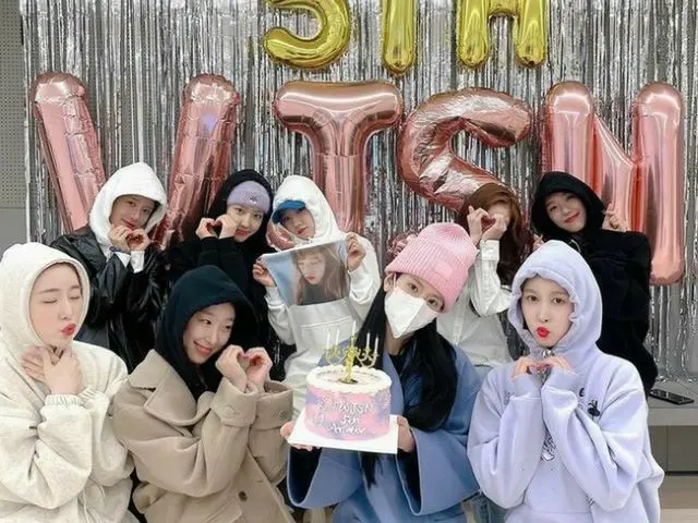 「宇宙少女」、デビュー5周年を迎え感謝の投稿「UJUNGと一緒にいられて幸せ、愛してる」（画像提供:wowkorea）